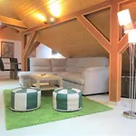 Penthouse Wolkenstein Großzügige Maisonette Auf 155 Qm Mit Whirlpool, Klima&kamin Apartamento Senftenberg