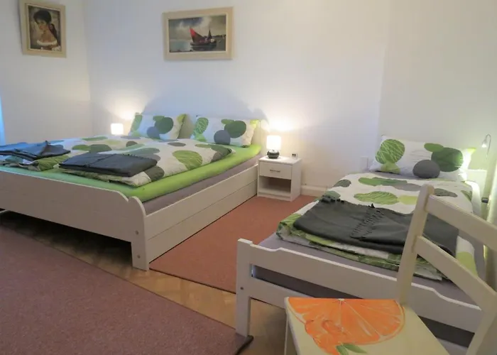 Penthouse Wolkenstein Grosszuegige Maisonette Auf 155 Qm Mit Whirlpool, Klima & Kamin Senftenberg