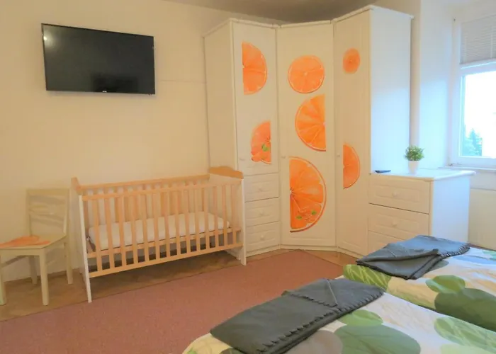 Lägenhet Penthouse Wolkenstein Grosszuegige Maisonette Auf 155 Qm Mit Whirlpool, Klima & Kamin Senftenberg